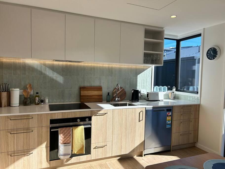 Downtown Apartment Christchurch Bagian luar foto