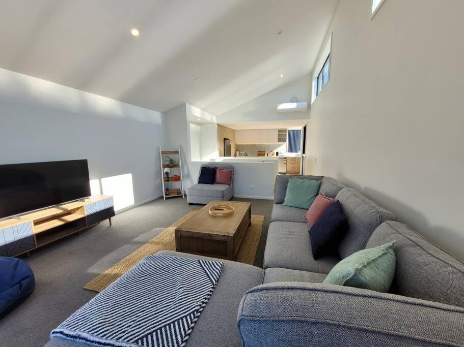 Downtown Apartment Christchurch Bagian luar foto